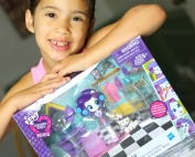 My Little Pony Rarity Slumber Party Beauty Set Review & Giveaway #PlayLikeHasbro ad