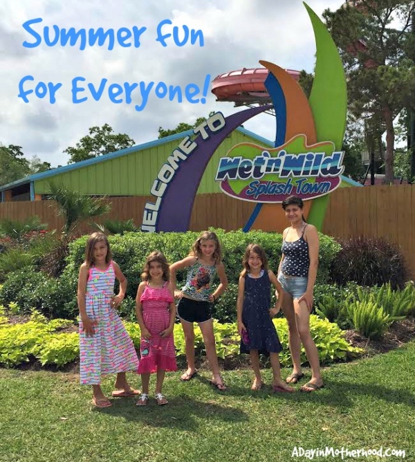 Water Park Fun at Wet 'n' Wild SplashTown Houston + WIN 2 Day Passes
