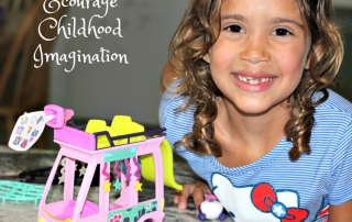 Littlest Pet Shop Shuttle Vehicle encourages childhood imagination! #PlayLikeHasbro #ad