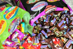 Stuff your No Sew Halloween Basket with MARS candies and more!