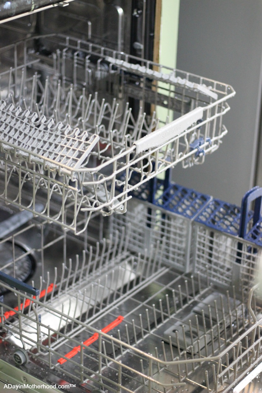 Get Cleaner Dishes with the Samsung StormWash Dishwasher