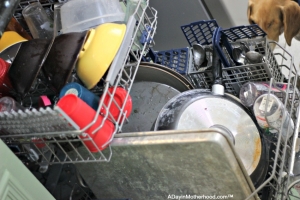 Fit anything in with flexible shelving in the Samsung StormWash Dishwasher