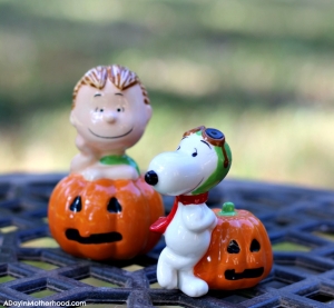 Salt & Pepper Shakers for a Peanuts Halloween giveaway