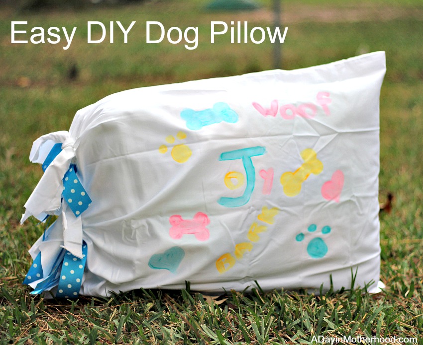 Make a DIY Dog Pillow easily!