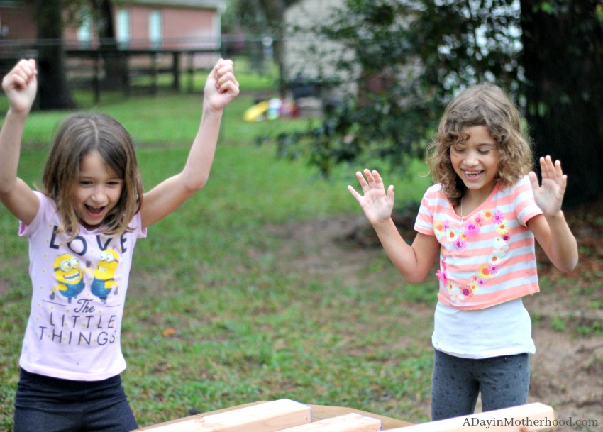 Watch them get excited about the DIY Outdoor Stacking Game! 