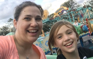 These 5 Things to Pack for Mom on a Vacation may seem easy to remember but I forgot them all