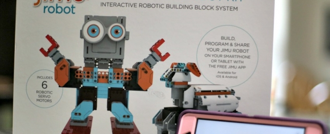 Turn STEM into FUN with a Jimu Robot Buzzbot and Muttbot Kit