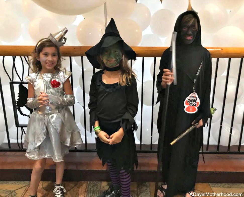 Great Wolf Lodge: Your Halloween Destination and dress up