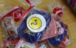 Easy Classroom Valentine Bags like these