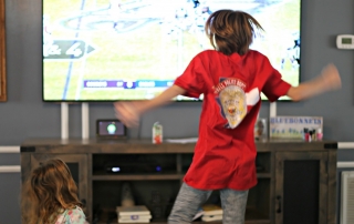 A Guest Room Toilet Basket is a Must for the Big Game